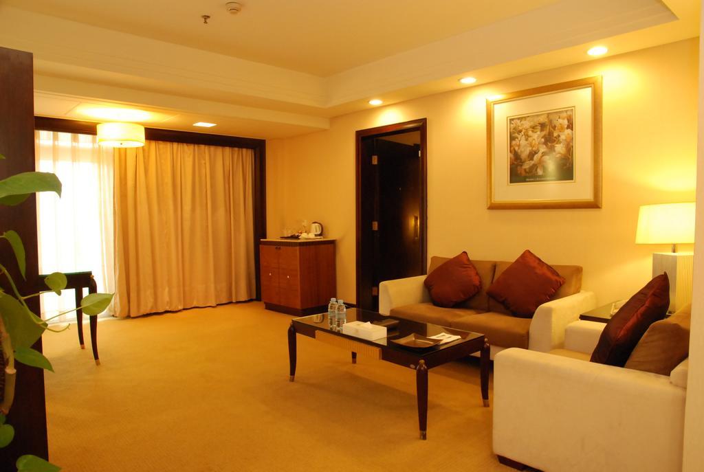 东莞君兰酒店 Grand Land Hotel Dongguan (Guangdong) Exterior foto