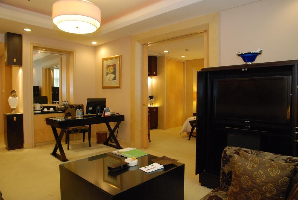 东莞君兰酒店 Grand Land Hotel Dongguan (Guangdong) Exterior foto