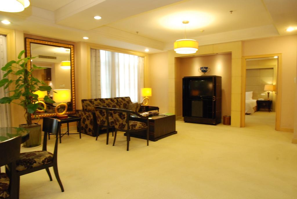 东莞君兰酒店 Grand Land Hotel Dongguan (Guangdong) Exterior foto
